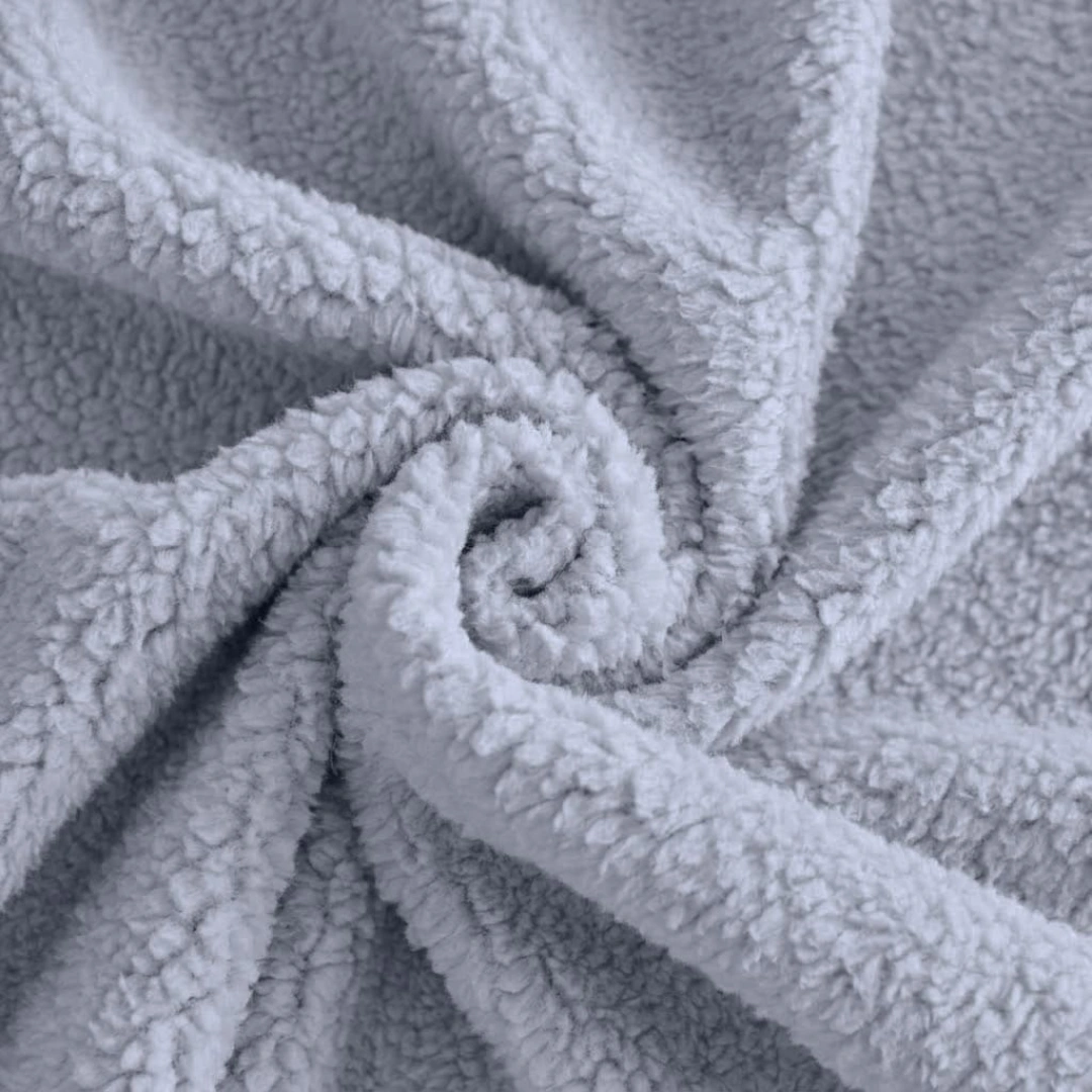Sherpa Blanket – image 5