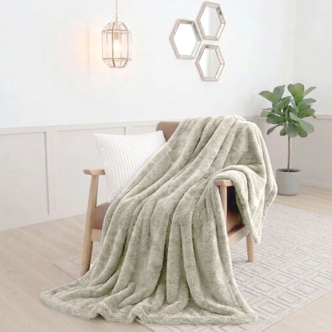 Rabbit Faux Fur Blanket – image 3