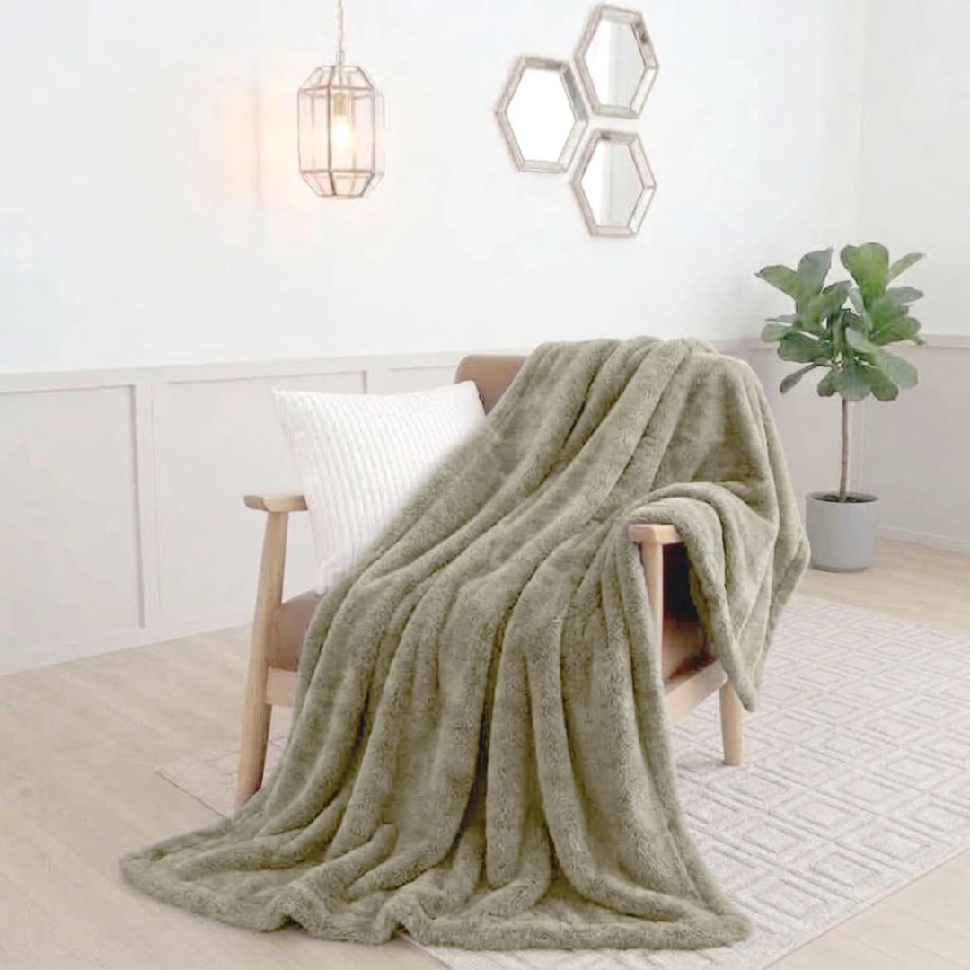 Rabbit Faux Fur Blanket – image 3