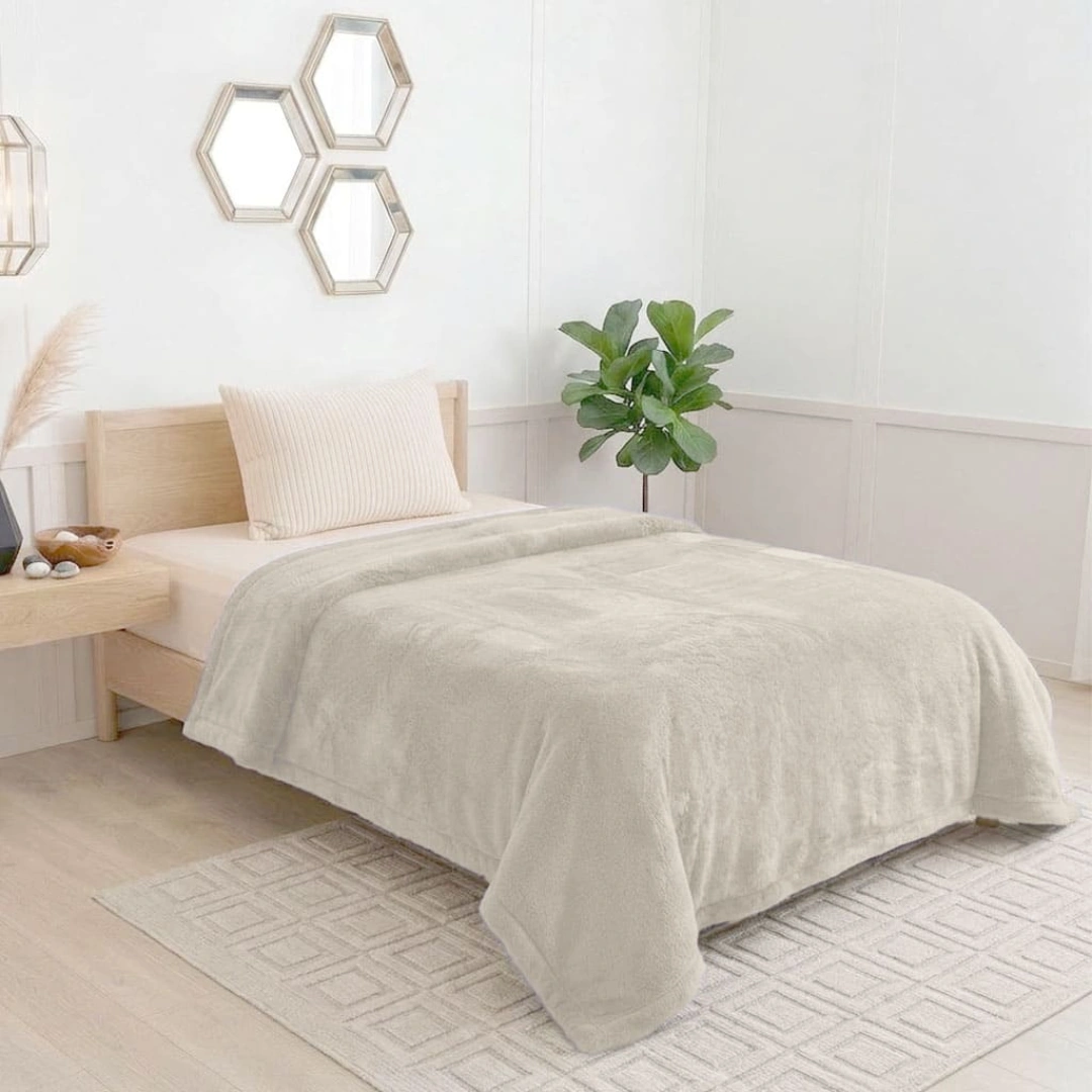 Rabbit Faux Fur Blanket – image 3