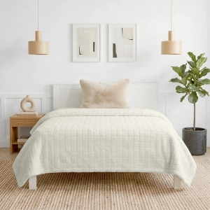 Jacquard Sherpa Blanket – Grid Design