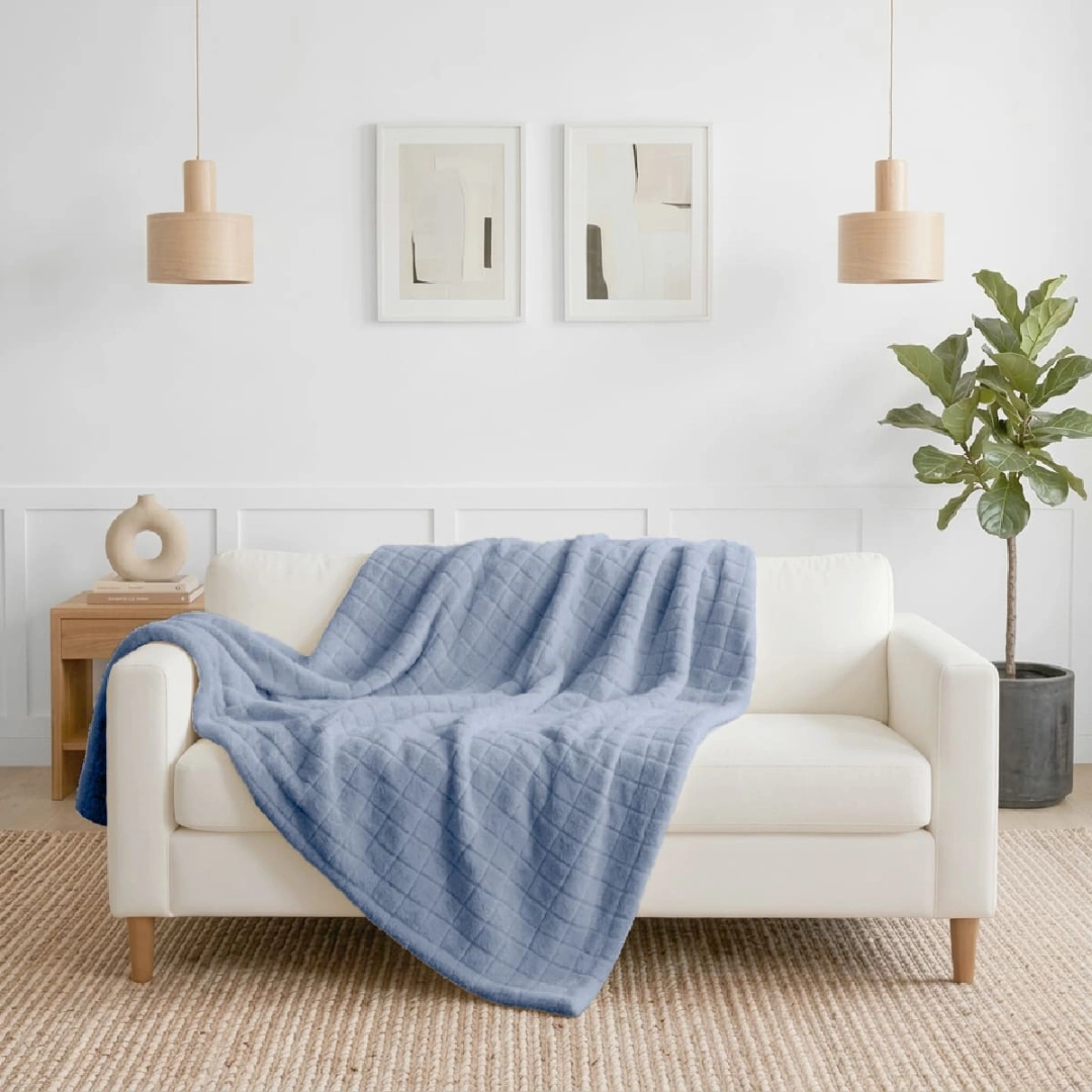 Jacquard Sherpa Blanket – Grid Design – image 3
