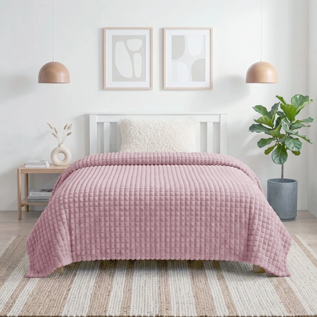 Corduroy Blanket 290 GSM – image 1