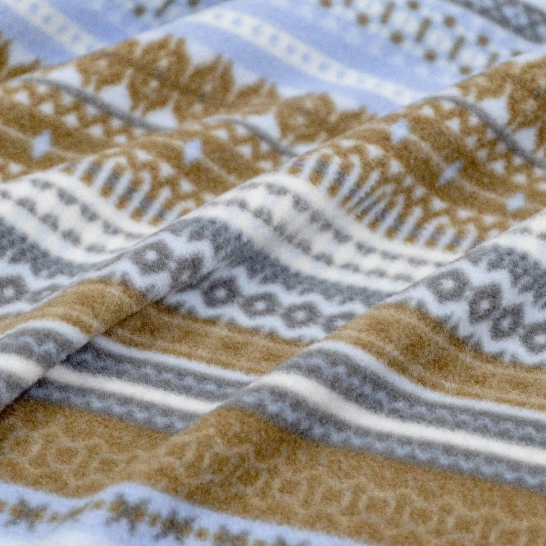 Printed Fleece Blanket – image 4