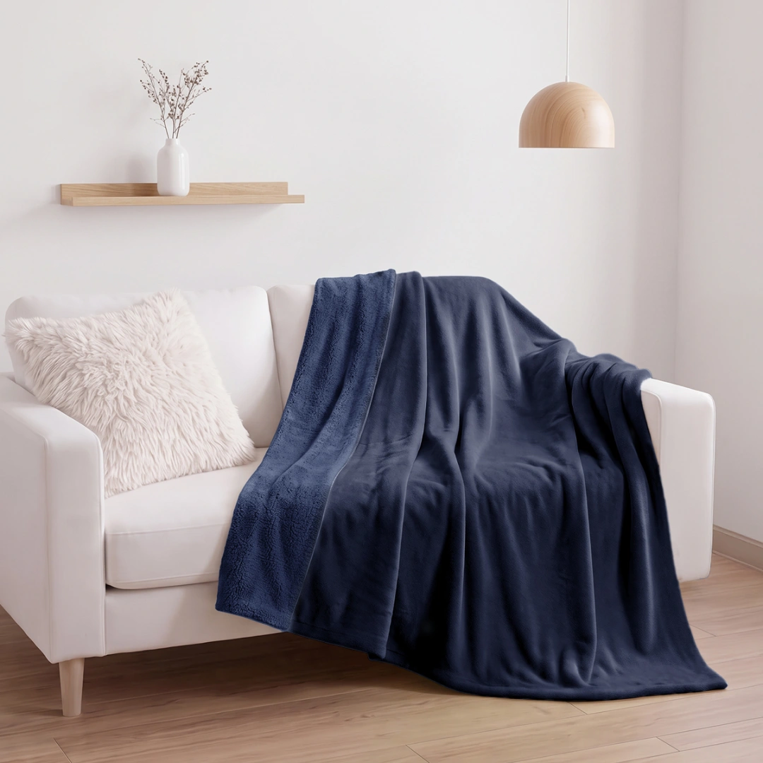 Reversible Plush Blanket – Two-Tone Design – image 3