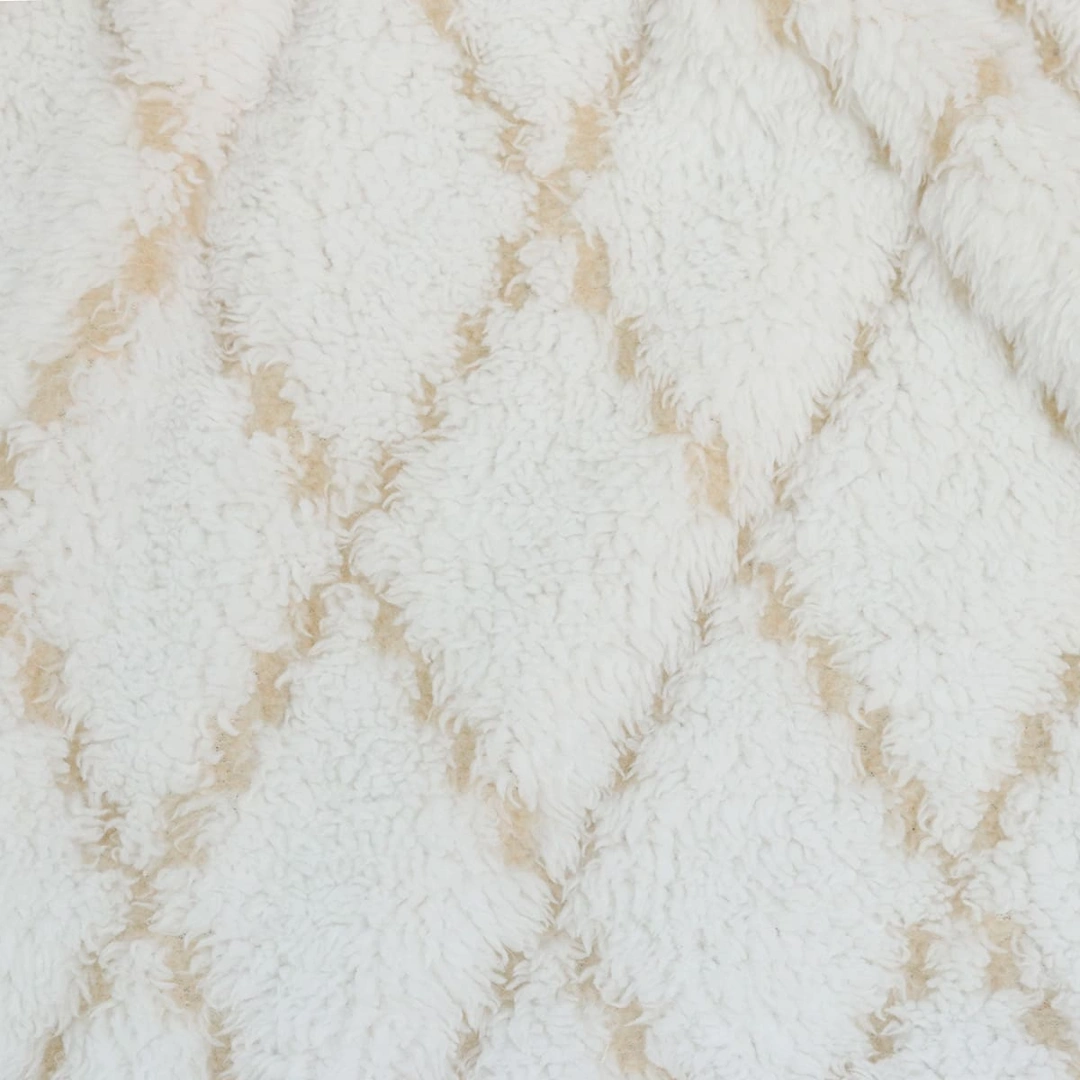 Jacquard Blanket – Diamond Design – image 5
