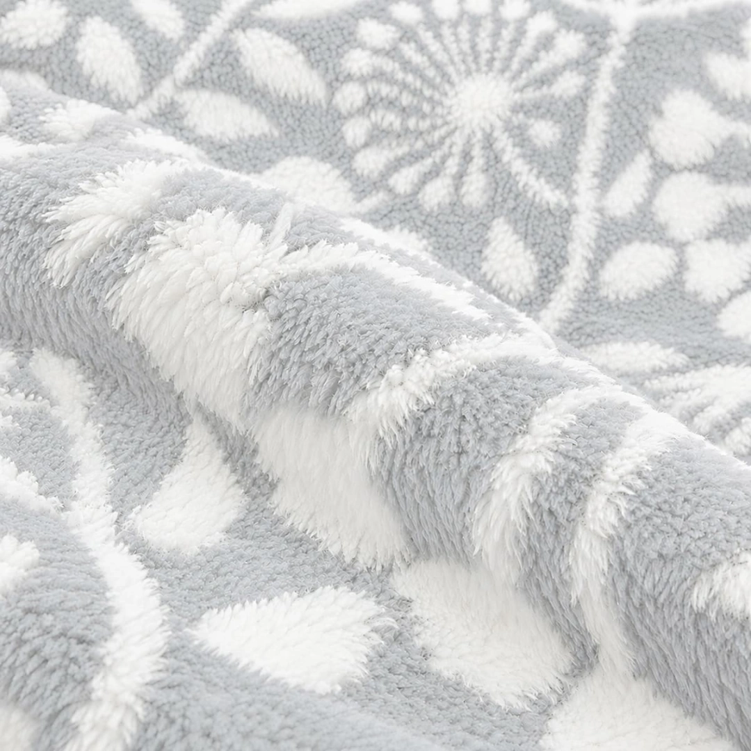 Jacquard Blanket 320 GSM – image 6