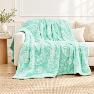 Jacquard Blanket 320 GSM – image 3